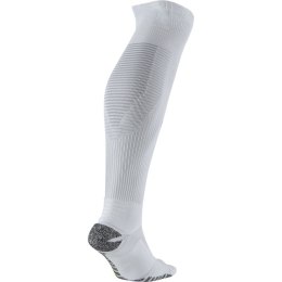 Getry piłkarskie Nike Grip Strike Lighweight OTC białe SX5087 100