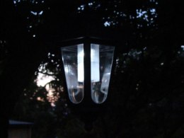 Lampa solarna dekoracyjna ogrodowa, mini latarnia LED